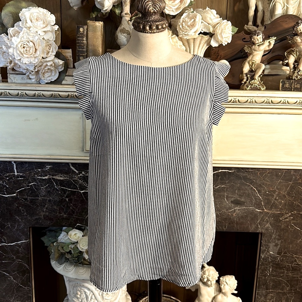 Monteau blue stripe ruffle sleeveless blouse top